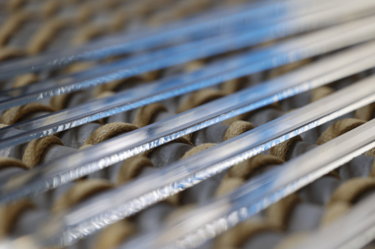 Borosilicate glass sheets and discs